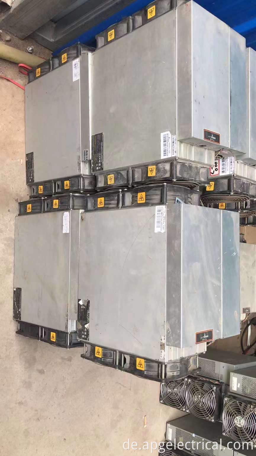 Bitmain S19